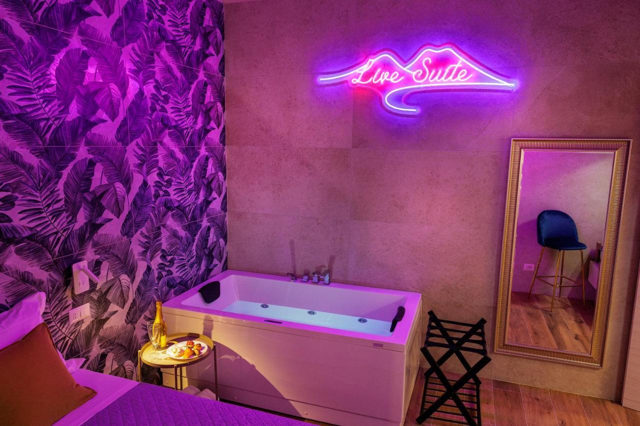 Live Suite Napoli Kültér fotó
