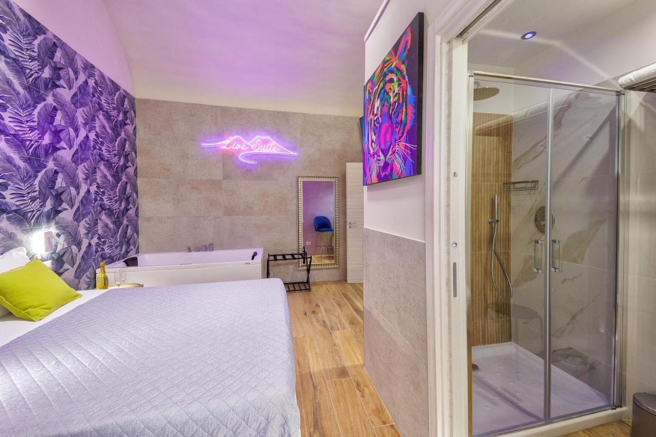 Live Suite Napoli Kültér fotó