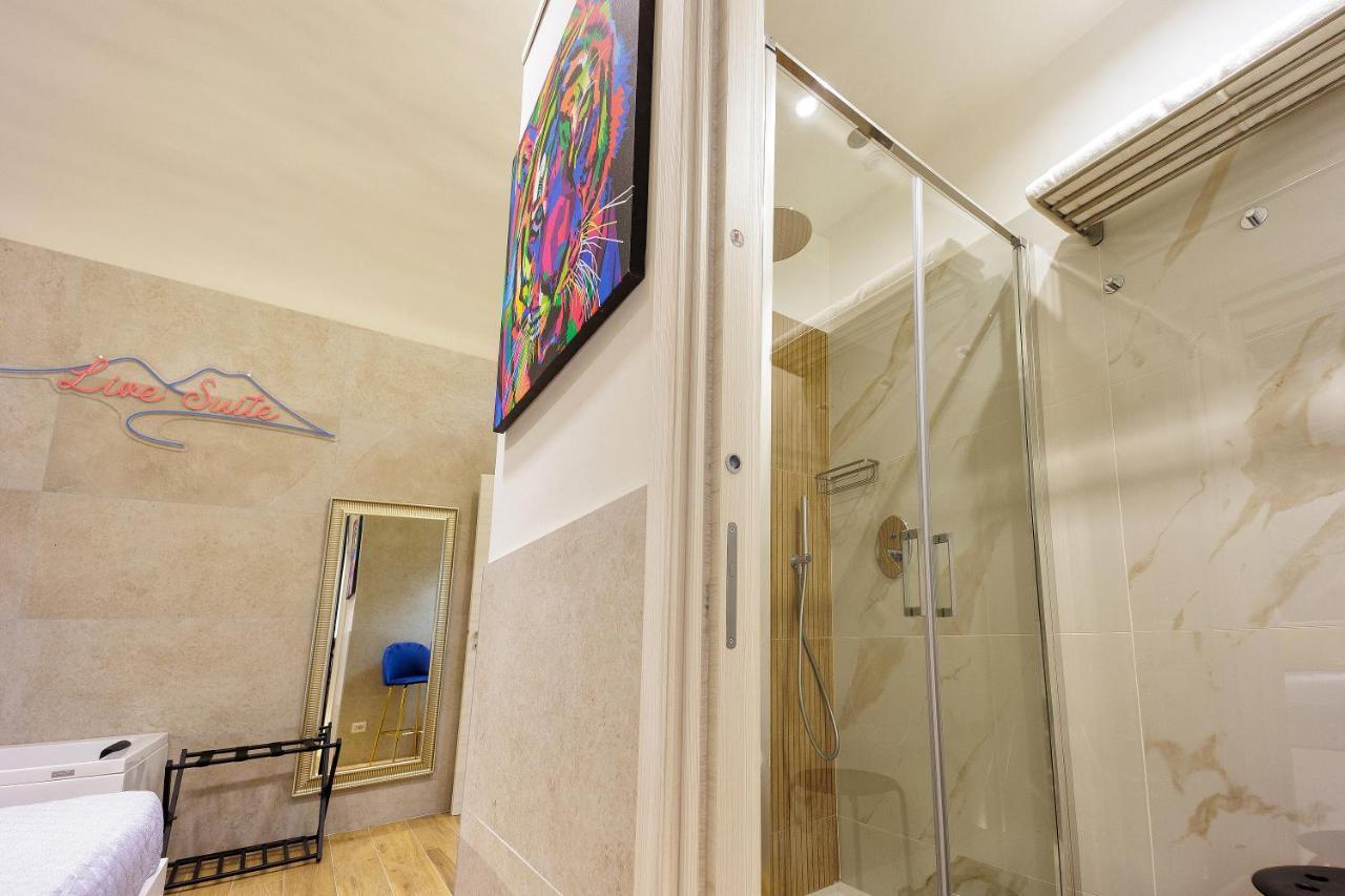 Live Suite Napoli Kültér fotó