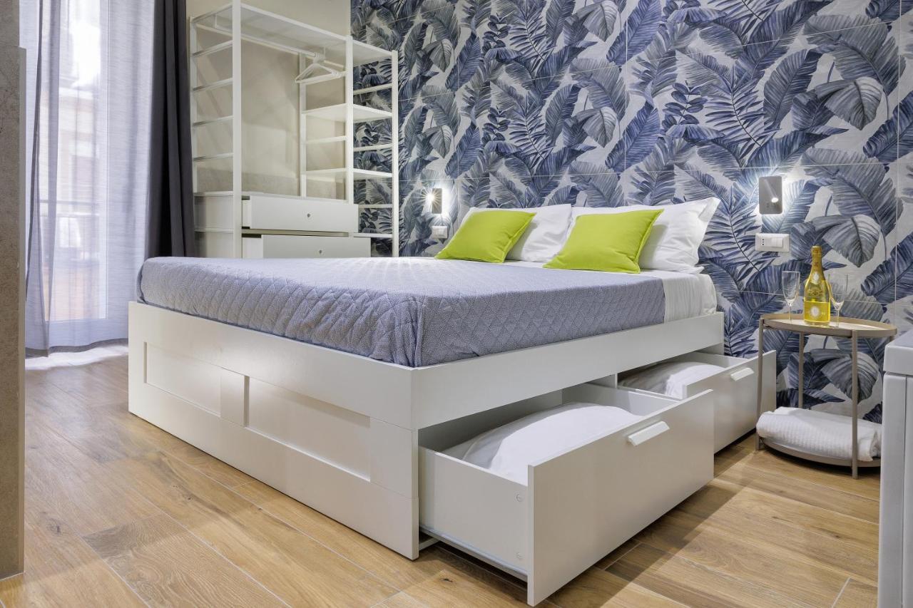 Live Suite Napoli Kültér fotó