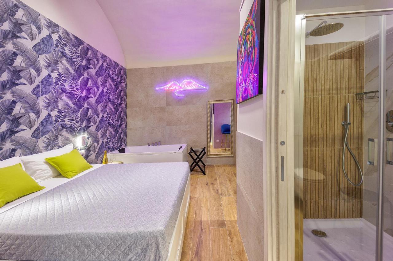 Live Suite Napoli Kültér fotó